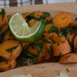 Párolt répa petrezselyemmel