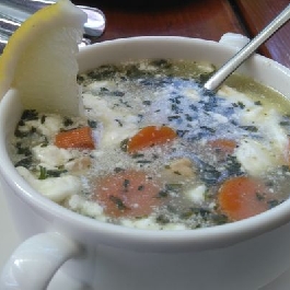 Tárlonyos csirkeaprólékleves