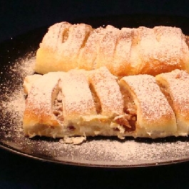 Almás, mogyorós táska