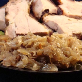 Hagymában párolt csülök