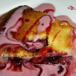 Clafoutis erdei gyümölcsökkel