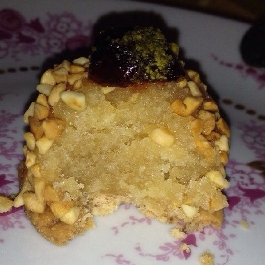 Grillázsos marcipángolyó