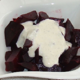 Tormás-sajtkrémes cékla